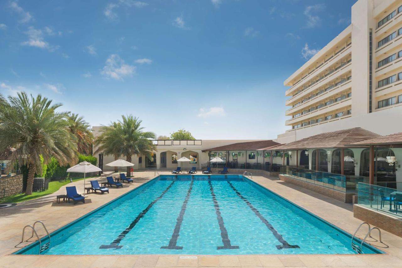 Radisson Blu Hotel&Resort, al-Ain Exterior foto